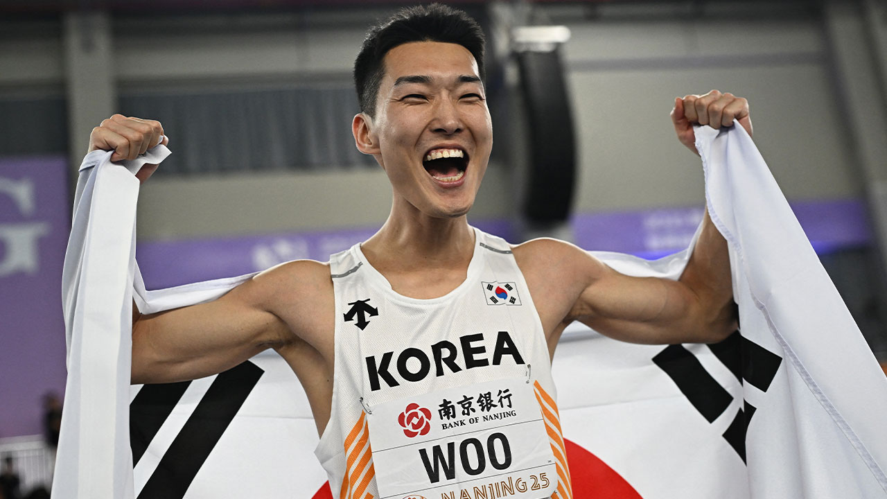 높이뛰기 우상혁, 3년 만에 세계실내육상선수권 우승