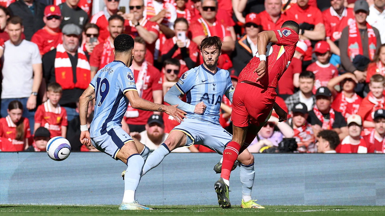 '손흥민 결장' 토트넘, 리버풀에 5-1 대패‥리버풀은 우승 확정