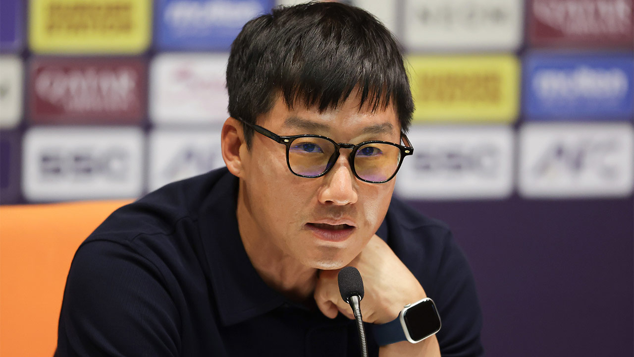 프로축구연맹, 광주 이정효 감독에 '엄중 경고' 조치