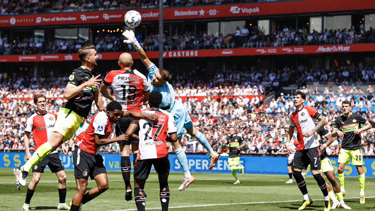 '황인범 풀타임' 페예노르트, 에인트호번에 2-3 역전패