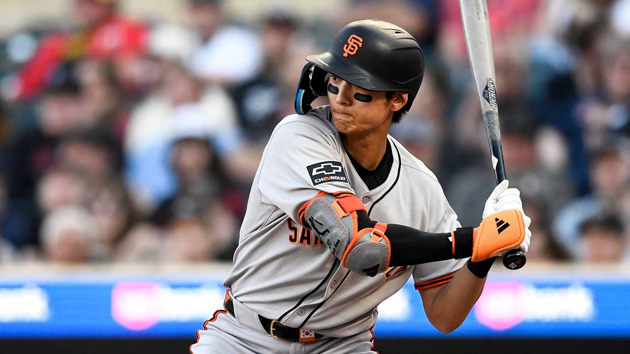 이정후, 적시 2루타로 3경기 만에 안타‥팀은 3연승 마감