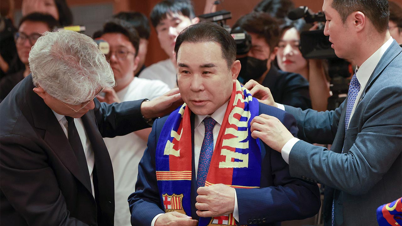 FC바르셀로나 15년 만에 내한‥BBQ, 티켓 3만장 뿌린다