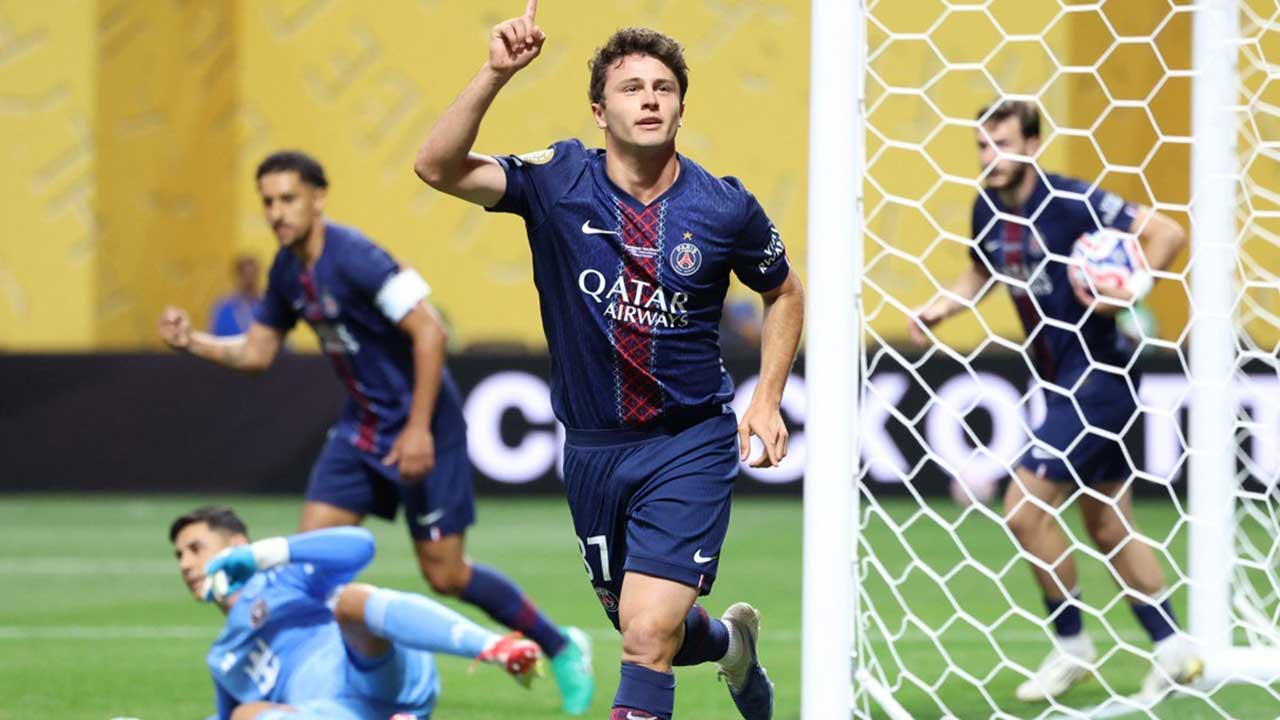 '이강인 20분' PSG, 클럽월드컵 '메시 더비'서 마이애미에 4-0 대승