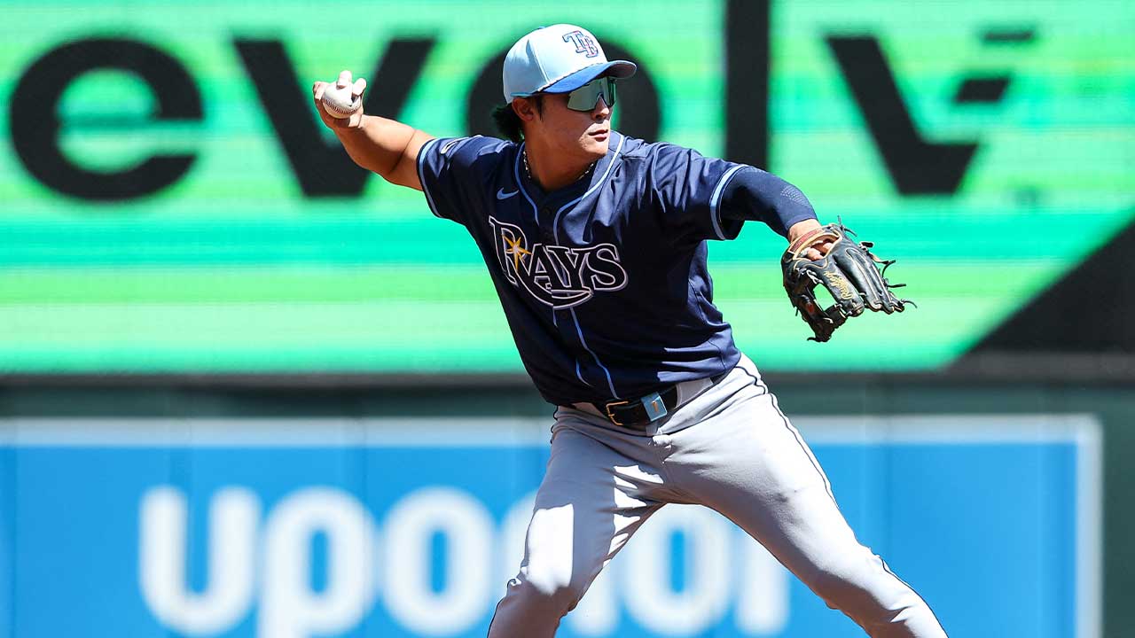 '빅리그 복귀' 김하성, 첫 경기서 3타수 1안타 1도루 기록