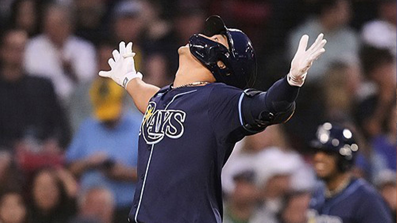 [MLB] 김하성, 시즌 1호 투런포‥4경기 연속 안타 행진
