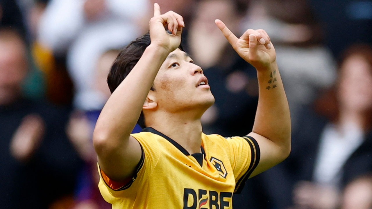 황희찬 첫 골 울버햄프턴, 에버턴에 2대3 패배‥개막 3연패