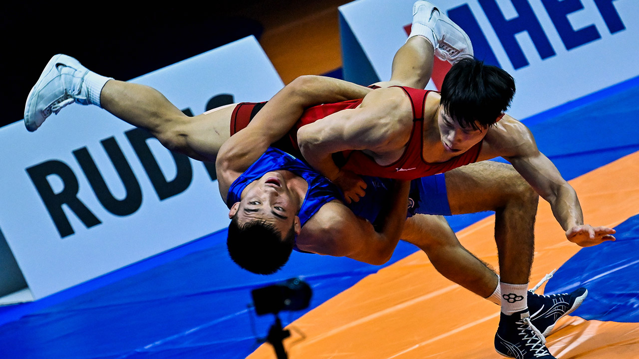 레슬링 정한재, 세계선수권 은메달‥7년 만의 한국 선수 첫 메달