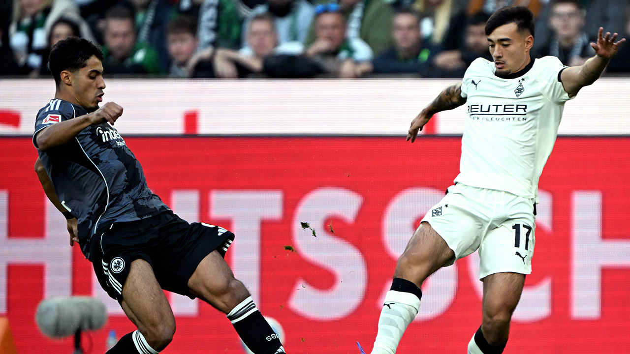 축구대표팀 미드필더 카스트로프, 분데스리가 데뷔골