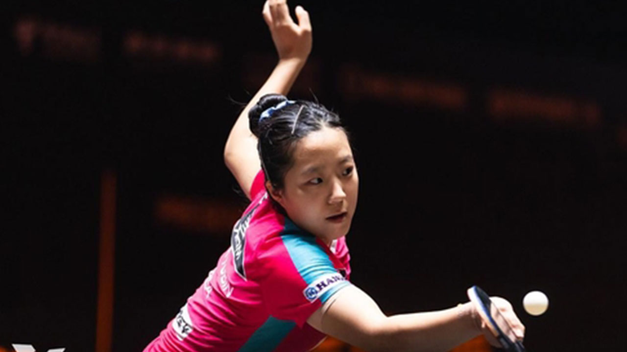 탁구 신유빈, 중국 스매시서 세계 4위 콰이만 꺾고 여자 단식 8강 진출