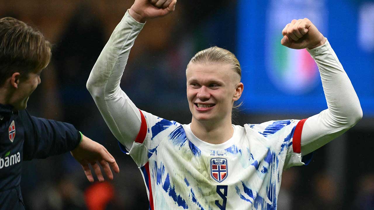 '홀란 3경기 연속 멀티골' 노르웨이, 28년 만에 월드컵 본선 진출