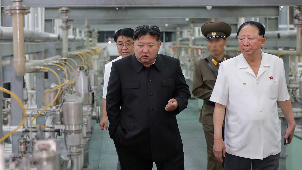 "북한, 스페인에서 핵무기 제조장비 불법 밀수"