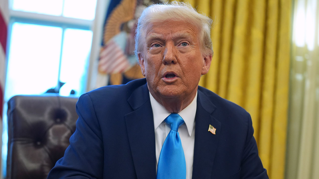 트럼프 "시진핑과 통화 서두르지 않아‥적절한 때에 하겠다"