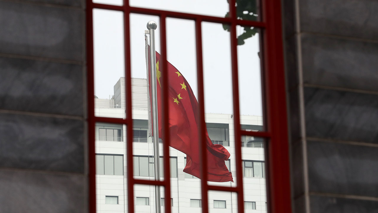 '캡틴아메리카' 중국대사관 난입 시도에 "우려와 유감"