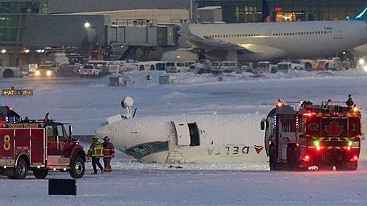 착륙중 여객기 뒤집힌 델타항공, 승객당 4천3백만 원 보상금 제시