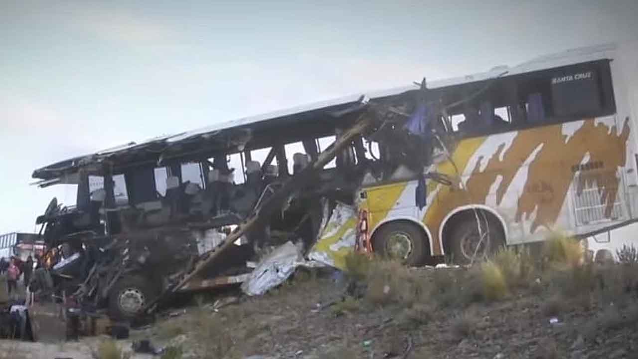 볼리비아서 버스 충돌사고로 37명 숨져‥"한국인 없어"