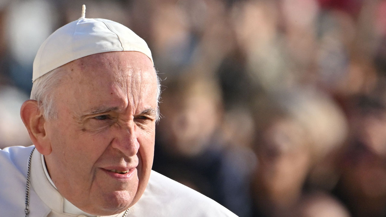 바티칸 "교황, 안정 되찾아‥호흡곤란 없이 회복 중"