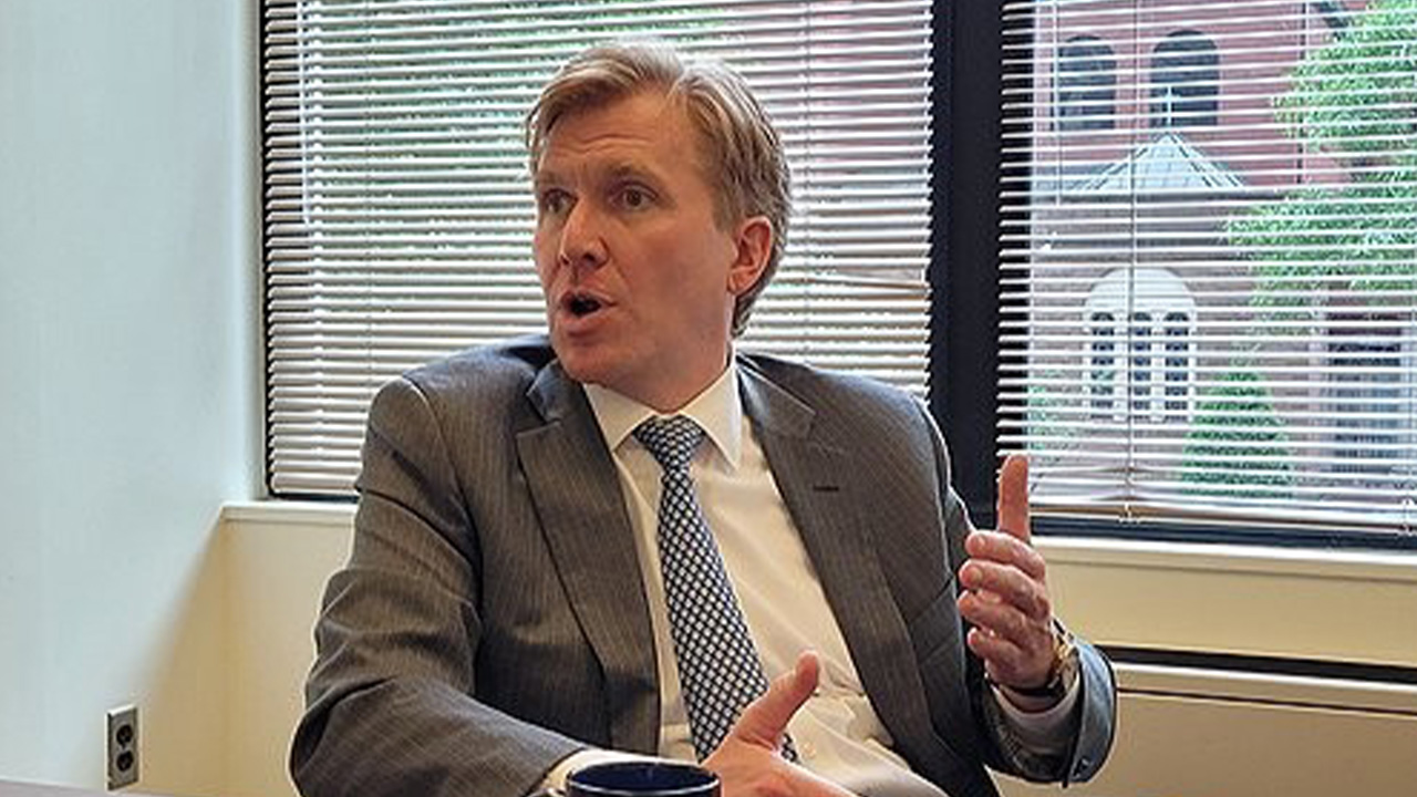 미 국방차관 후보 "방위비, 일본은 GDP의 3%, 대만은 10% 돼야"