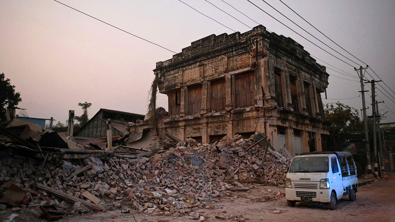 미얀마 군부, 강진 피해에 22일까지 '3주 휴전' 선포