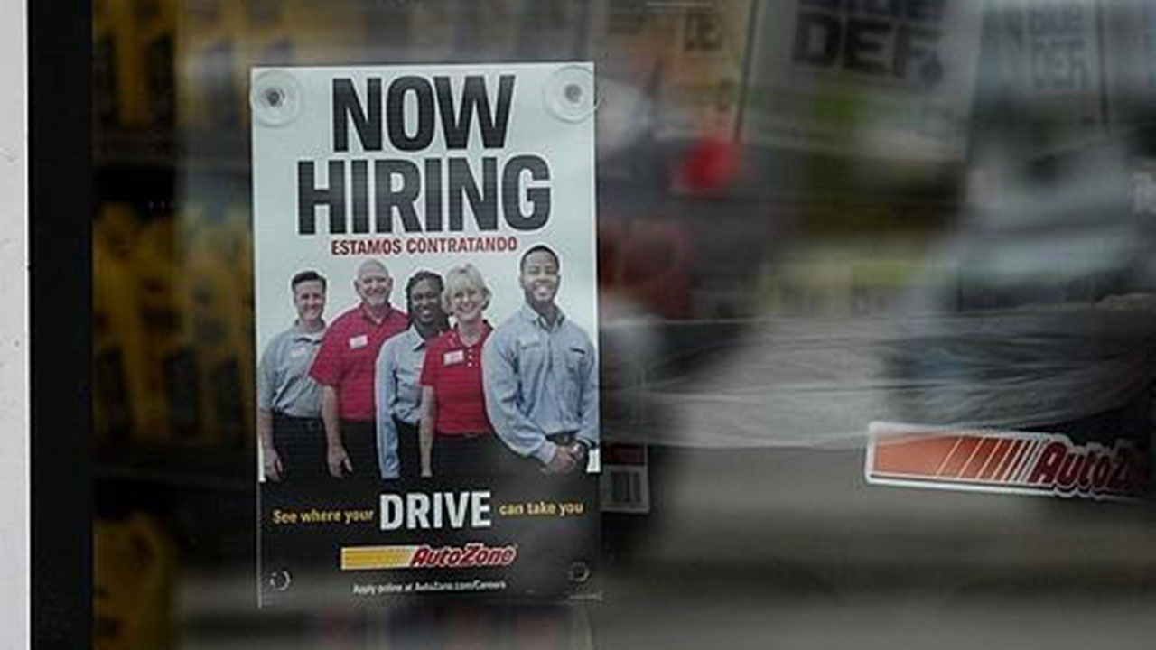 美 2주 이상 실업수당 청구 3년 4개월 만에 최대‥고용냉각 우려