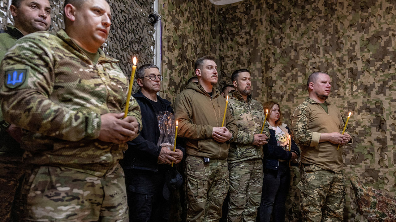푸틴이 일방 선언한 30시간 휴전, 서로 비난만 하다 종료