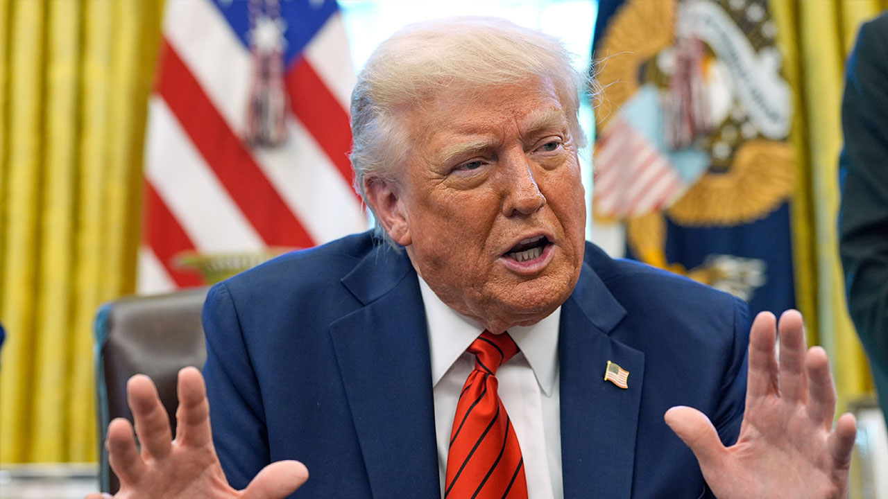 트럼프 "멜라니아와 함께 장례식 참석"‥재집권 후 첫 외국 방문