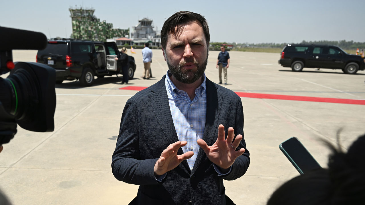 밴스 미국 부통령 "러시아·우크라이나, 휴전 안 하면 미국 손 뗄 것"