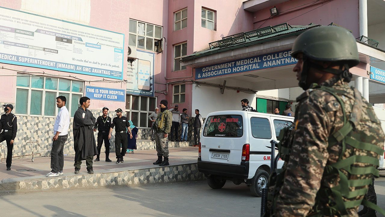 인도 카슈미르서 총격 테러‥"관광객 등 최소 24명 사망"