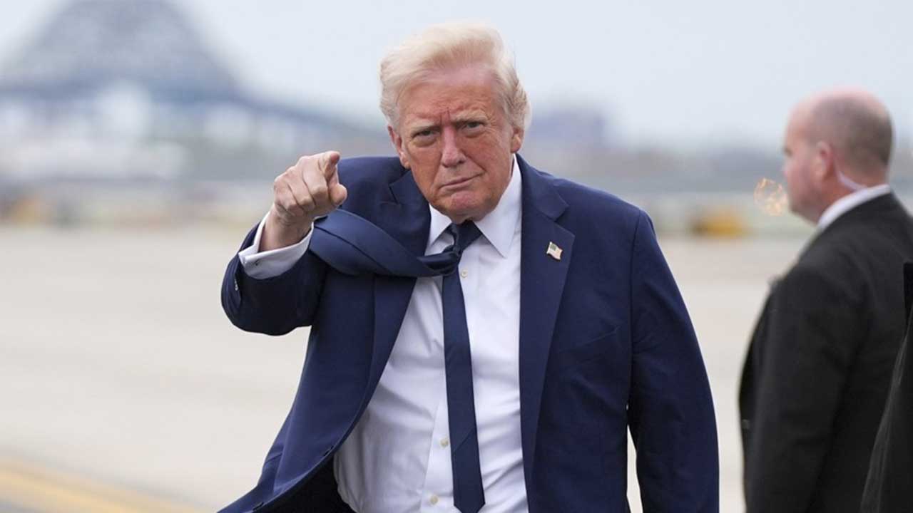 러시아 편들던 트럼프, 푸틴에 '제재' 거론하며 경고장