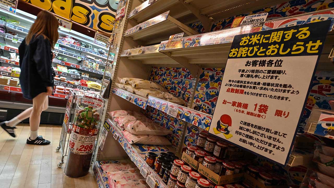 日쌀값, 비축미 방출에도 17주째 상승‥슈퍼엔 면 도시락 늘어