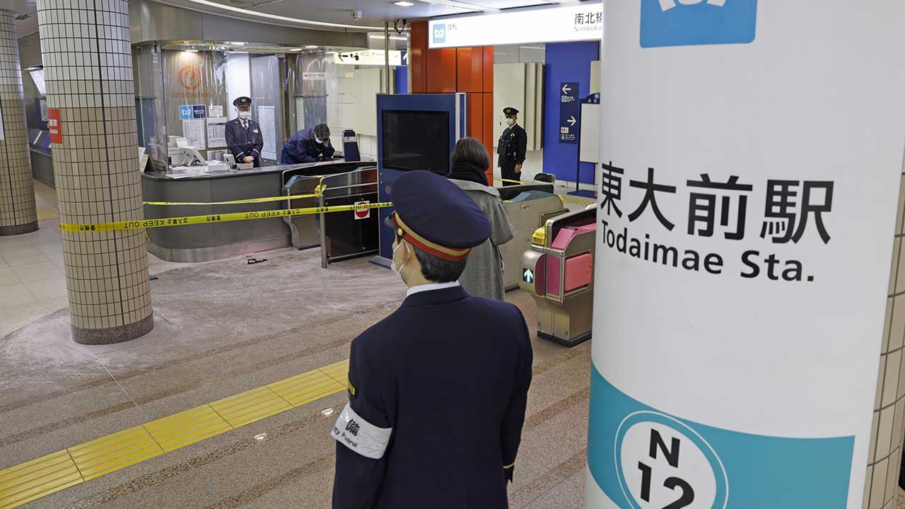 도쿄 지하철서 남성이 흉기 난동‥2명 부상