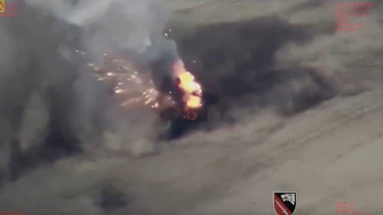 "러시아군 배치 북한 신형 다연장로켓포, 미제 하이마스에 파괴"