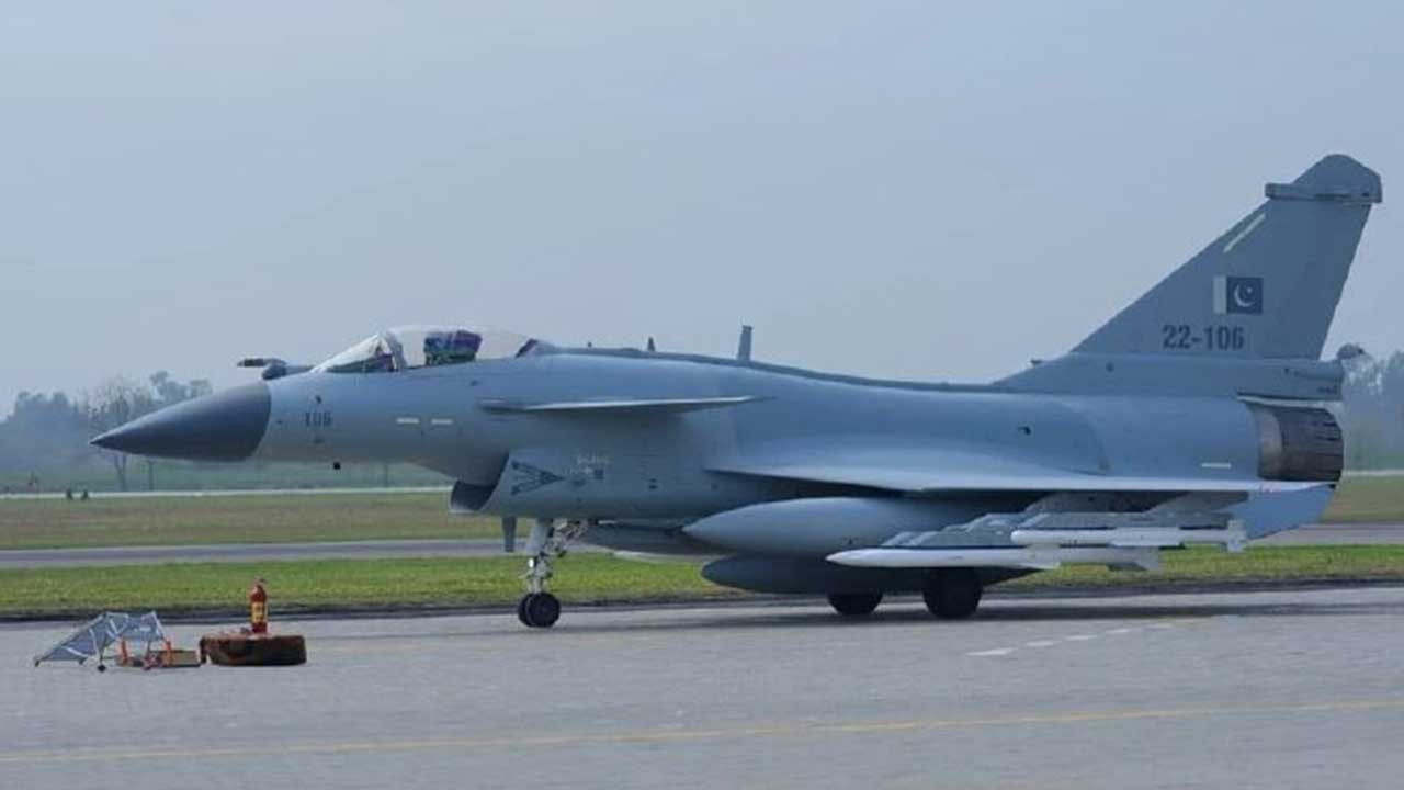 미 당국자 "파키스탄 중국산 전투기가 인도 프랑스산 라팔 격추"