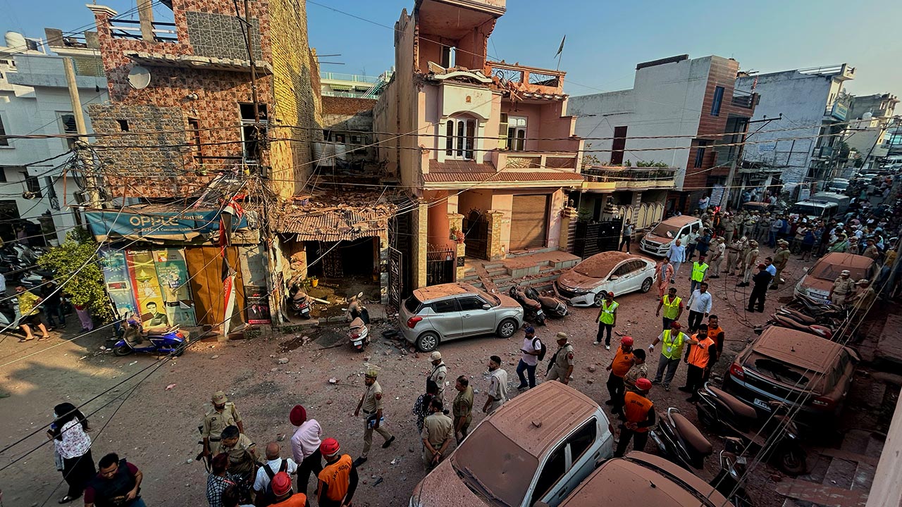 중국, 인도-파키스탄 충돌에 "깊이 우려‥긴장 고조 피해야"