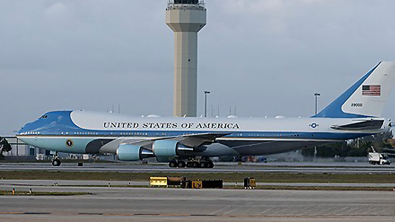 "트럼프, 카타르서 항공기 선물 받아 대통령전용기로 활용하기로"