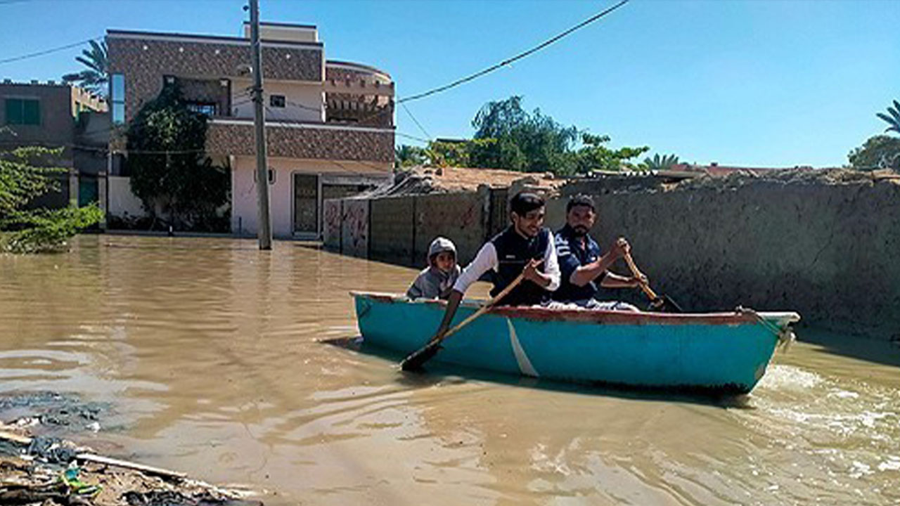 파키스탄서 강풍·폭우에 건물 붕괴‥20명 사망·150명 부상