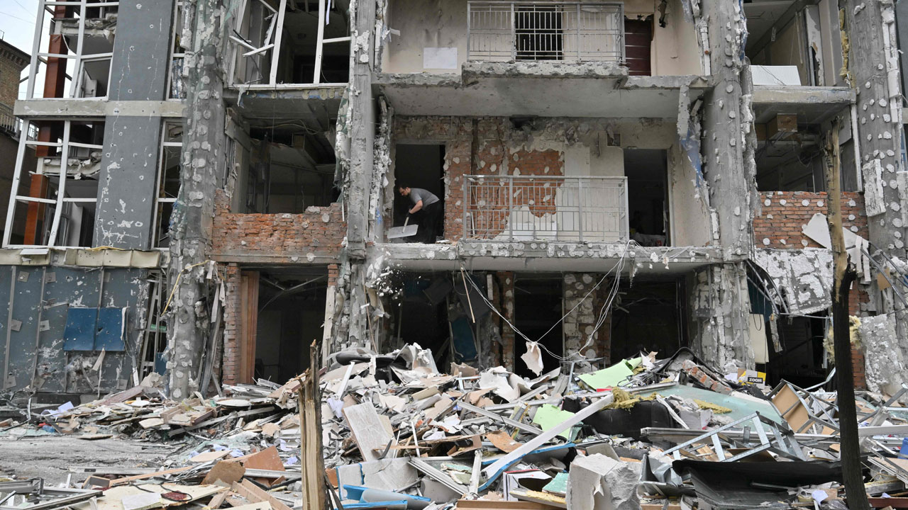 EU, 러 최악 드론공습에 "추가제재 마련중‥美동참 바라"