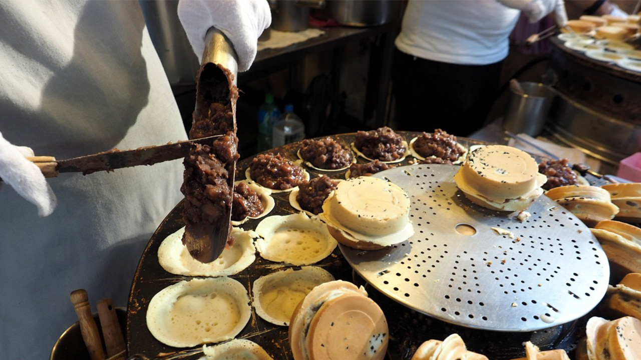 '길거리 음식 왕국' 대만 "돈 만진 손으로 음식 만지지 말라"