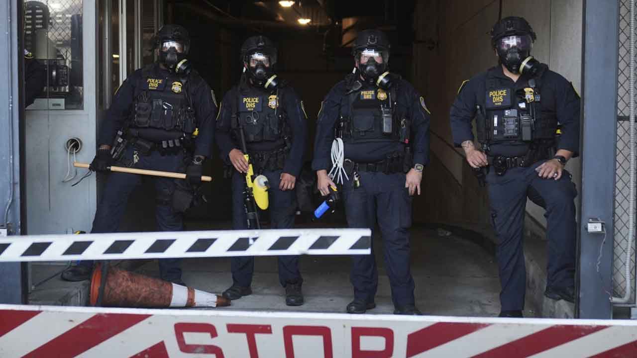 LA서 美이민국 불법체류단속 본격화‥한국인 개별 체포 사례도