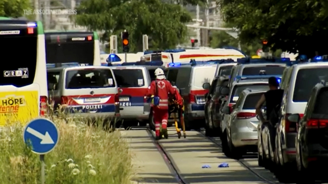오스트리아 고교서 총기 난사‥"현재까지 10명 사망"
