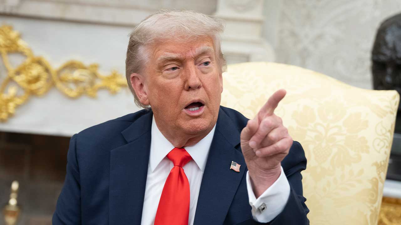 트럼프, 일본제철 US스틸 인수 사실상 승인‥행정명령 서명