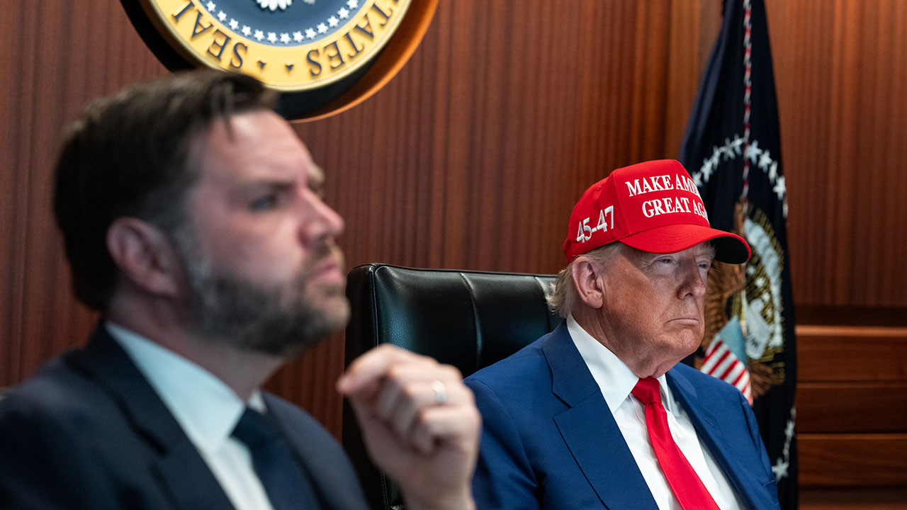 中 관영지 "미 공격은 명백한 국제법 위반‥전쟁 상황 더 수렁으로 몰 것"