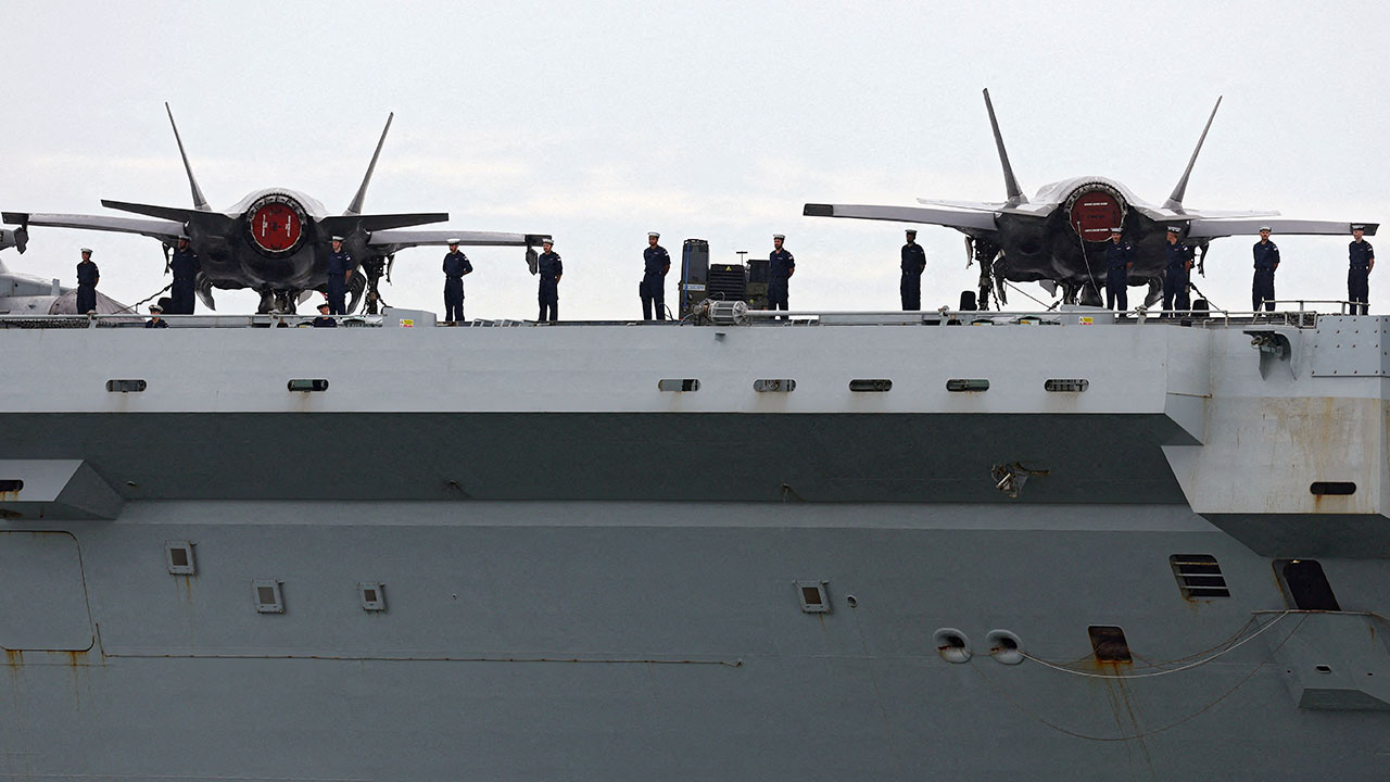 英총리 "나토 새 목표 따라 2035년까지 GDP 5% 국방비"