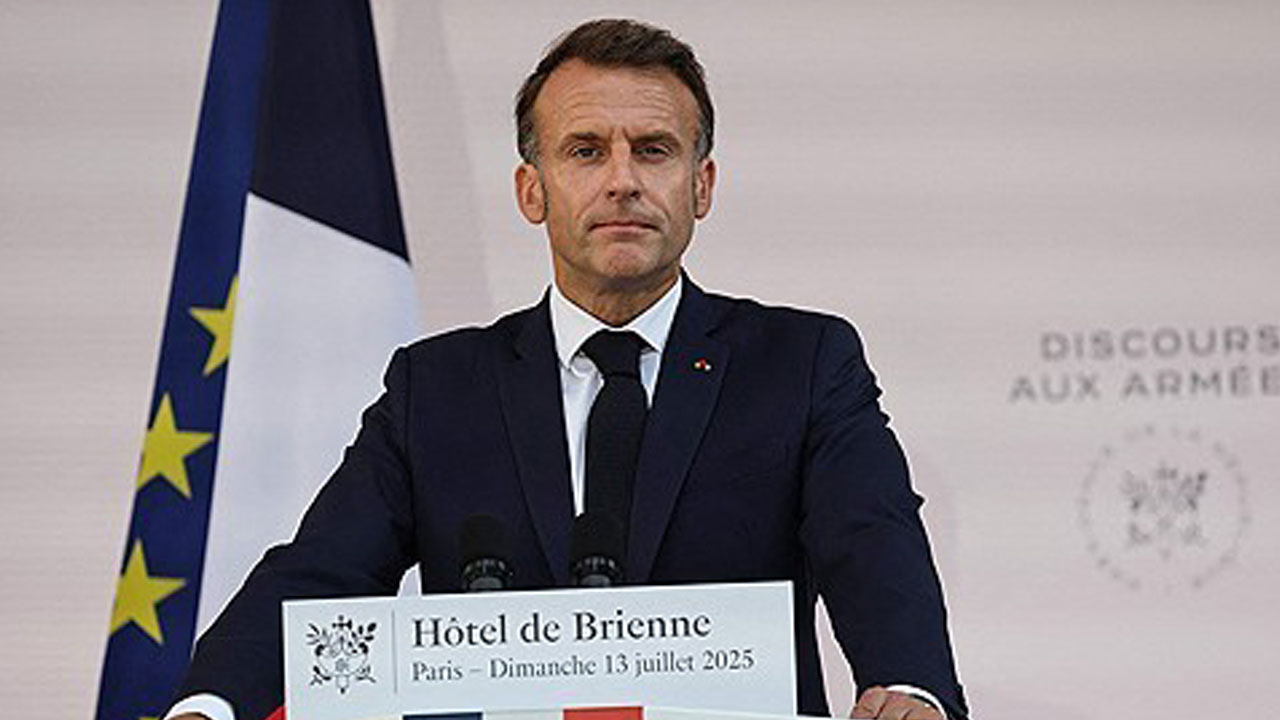 마크롱 "2027년까지 국방 예산 103조원으로 증액"