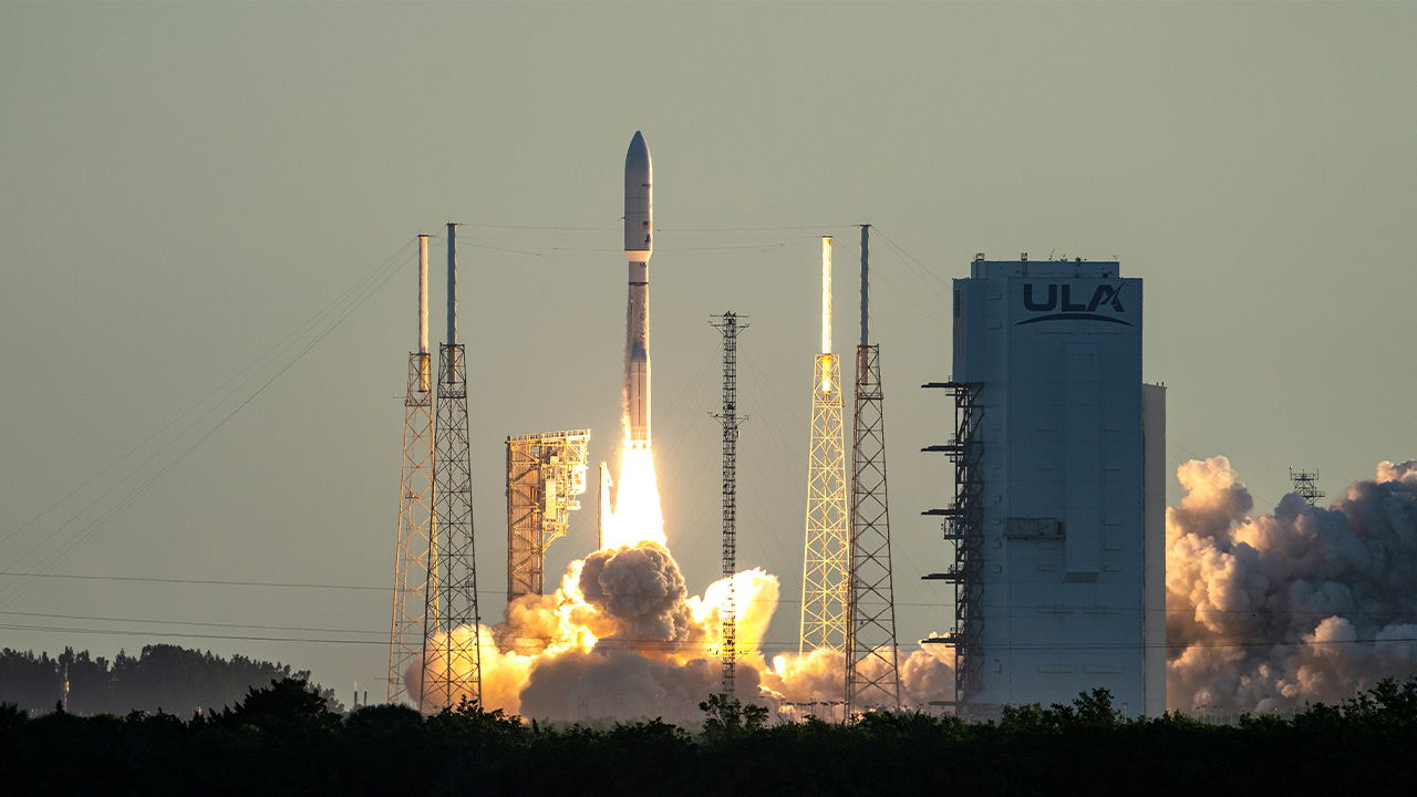 아마존, 인터넷 위성 24기 추가 발사 