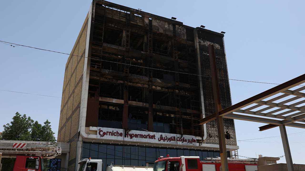 이라크서 쇼핑몰 화재 참사로 60명 이상 사망