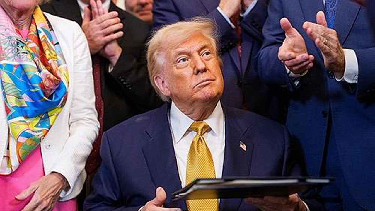 트럼프, '이란핵시설 부분파괴' 보도 나오자 "완전파괴" 재강조