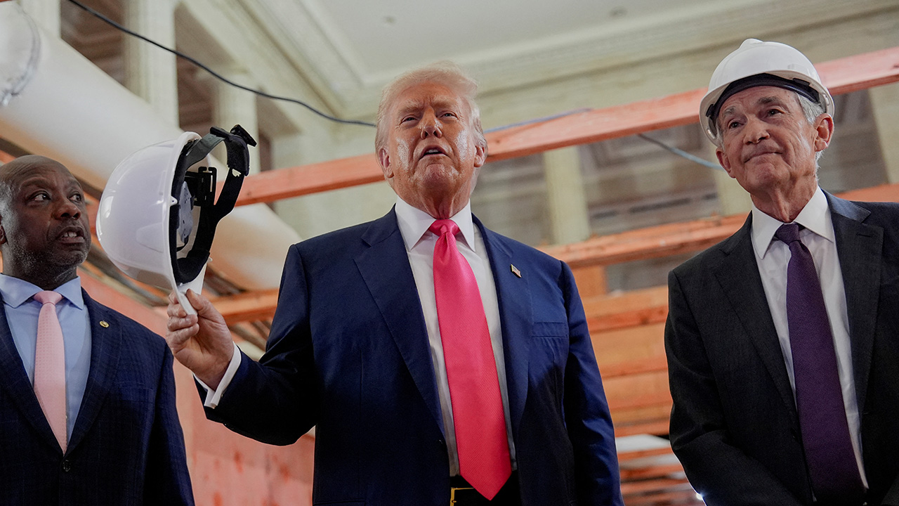 트럼프, FOMC 앞둔 연준 이례적 방문‥"금리 낮춰달라"