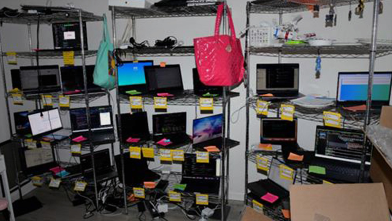 북한 IT노동자 미국 원격 취업 도운 미국 여성 징역 8년