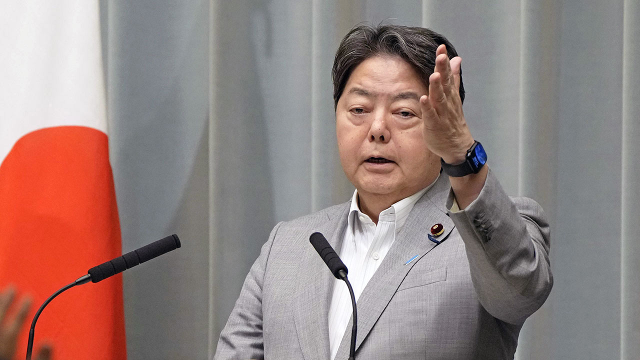 일본 정부, 한국 공군 수송기 방공식별구역 진입 "유감"