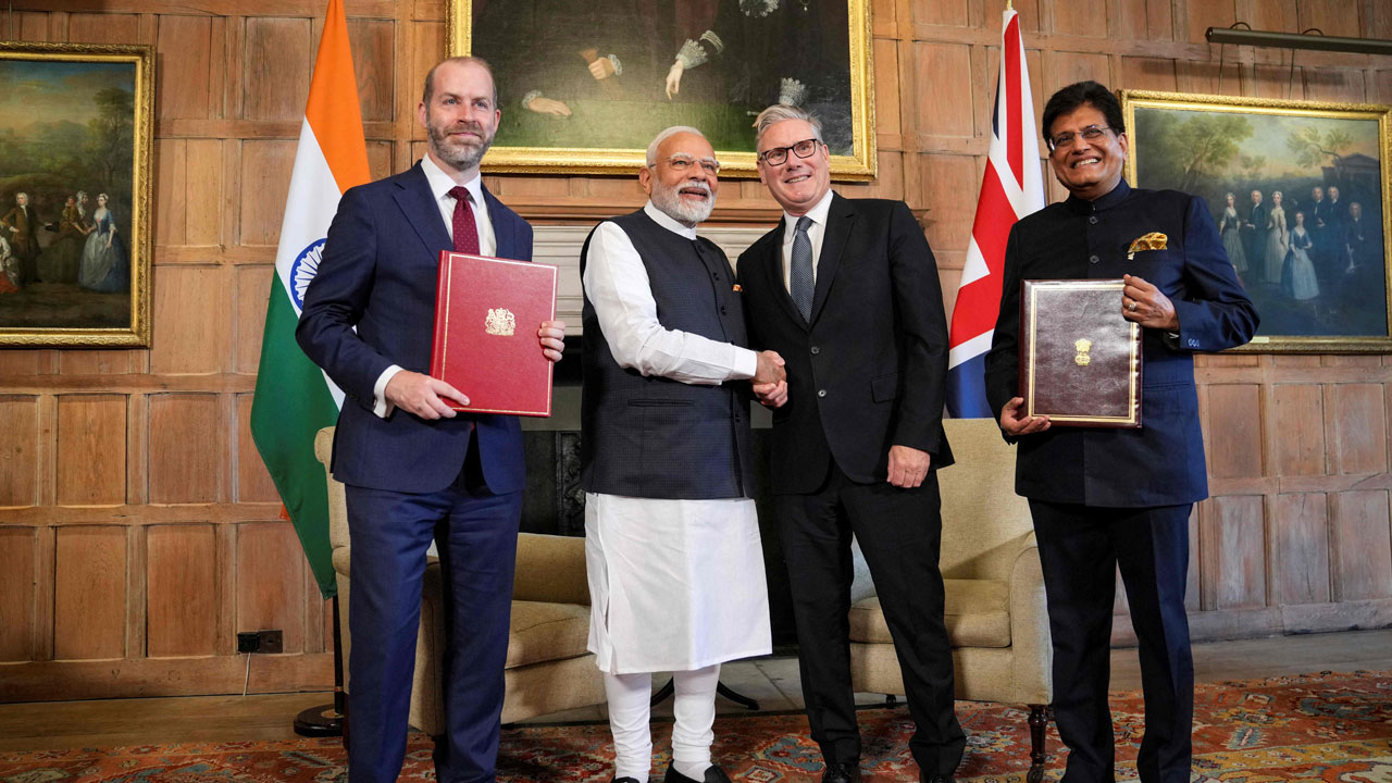 인도·영국 FTA 체결‥자동차·위스키 관세 대폭 인하